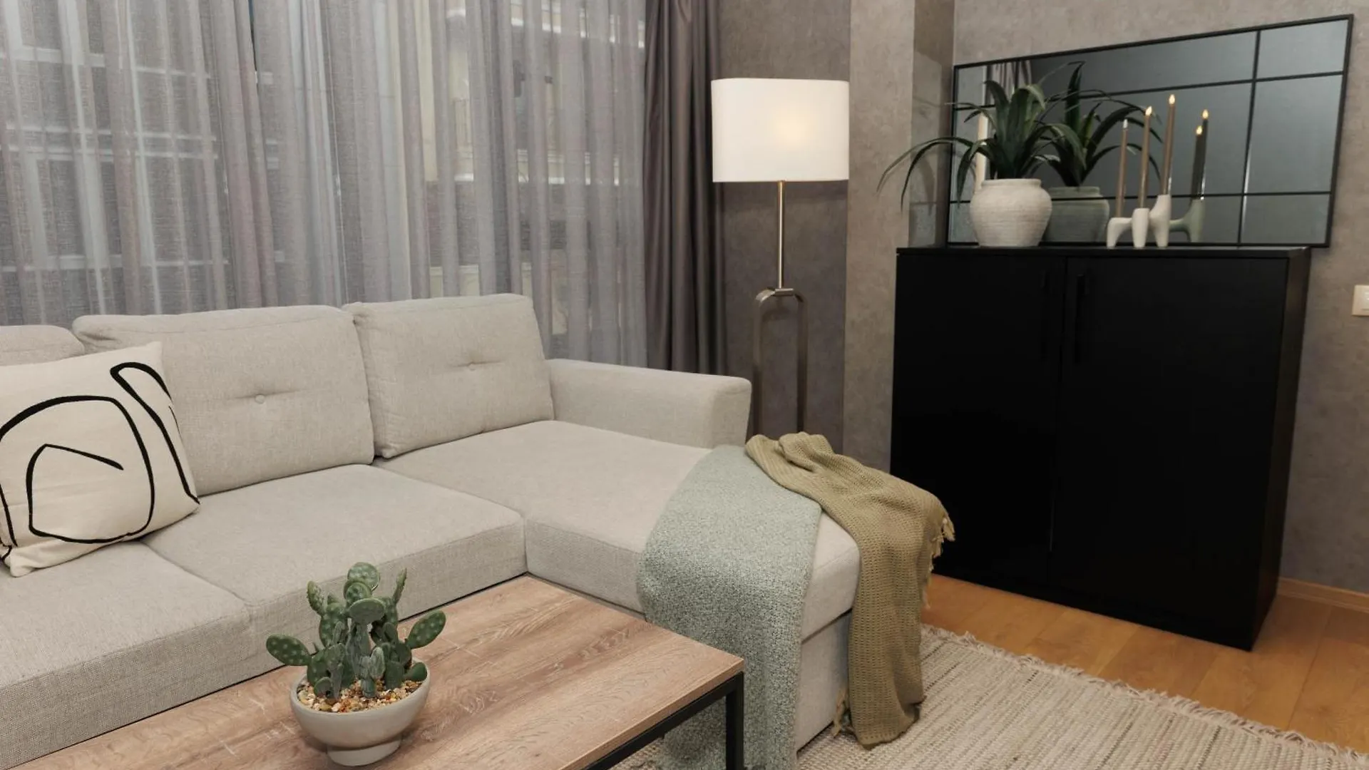 City Center Apartments With Parking Plovdiv